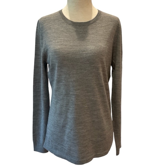 NWT Lord & Taylor 100% Merino Wool Crew Neck Sweater in Heathered Grey Size PM - Picture 1 of 13